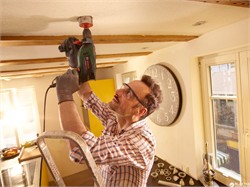 Ударная дрель Bosch UniversalImpact 700 [0603131020] - фото 72752